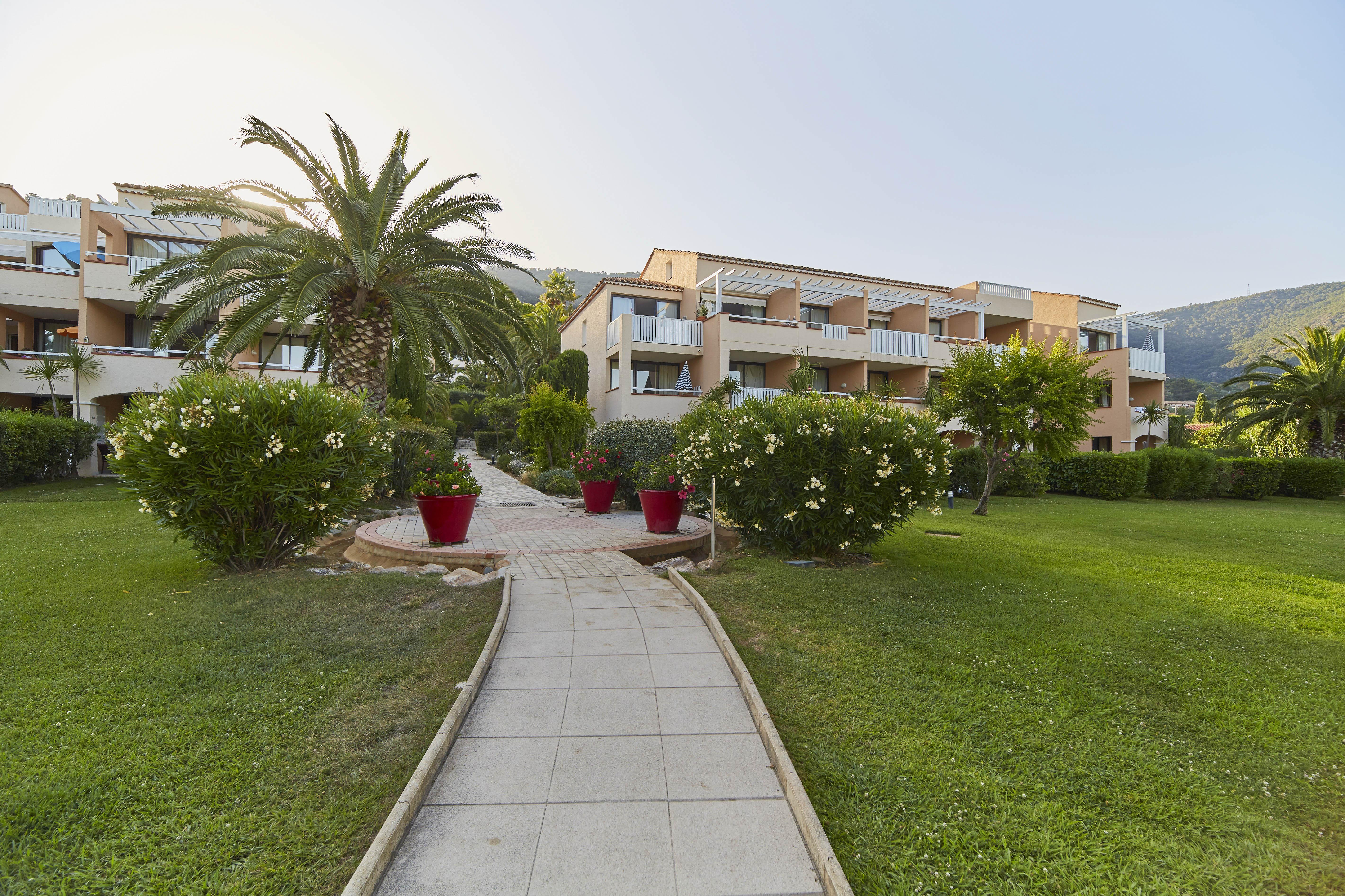 Residence Pierre & Vacances L'Anse De Pramousquier Le Lavandou Zewnętrze zdjęcie