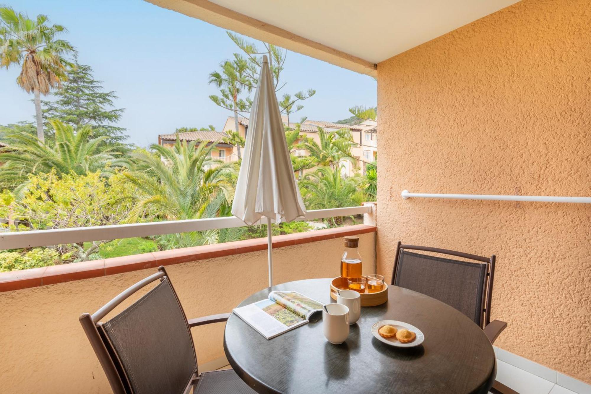 Residence Pierre & Vacances L'Anse De Pramousquier Le Lavandou Zewnętrze zdjęcie